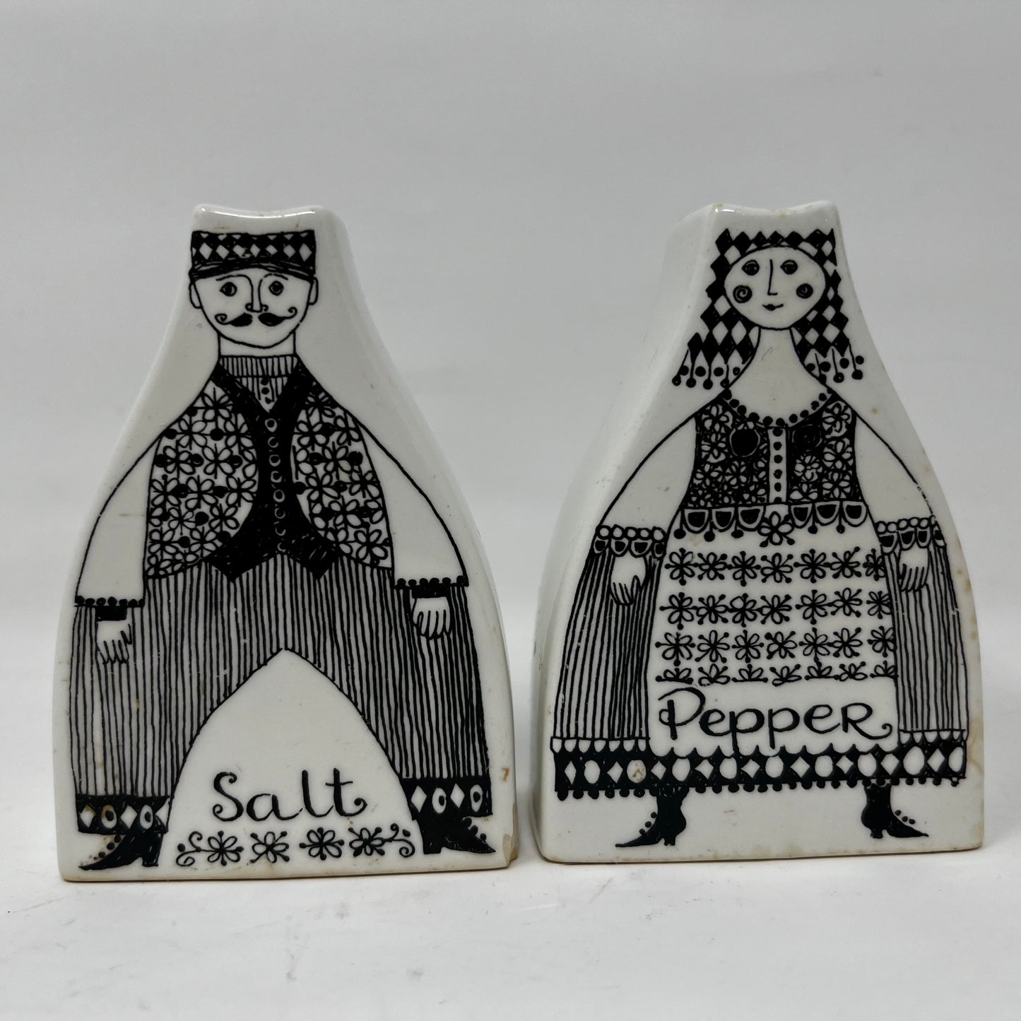 Salt and Pepper Shakers, Figgjo Flint Turi