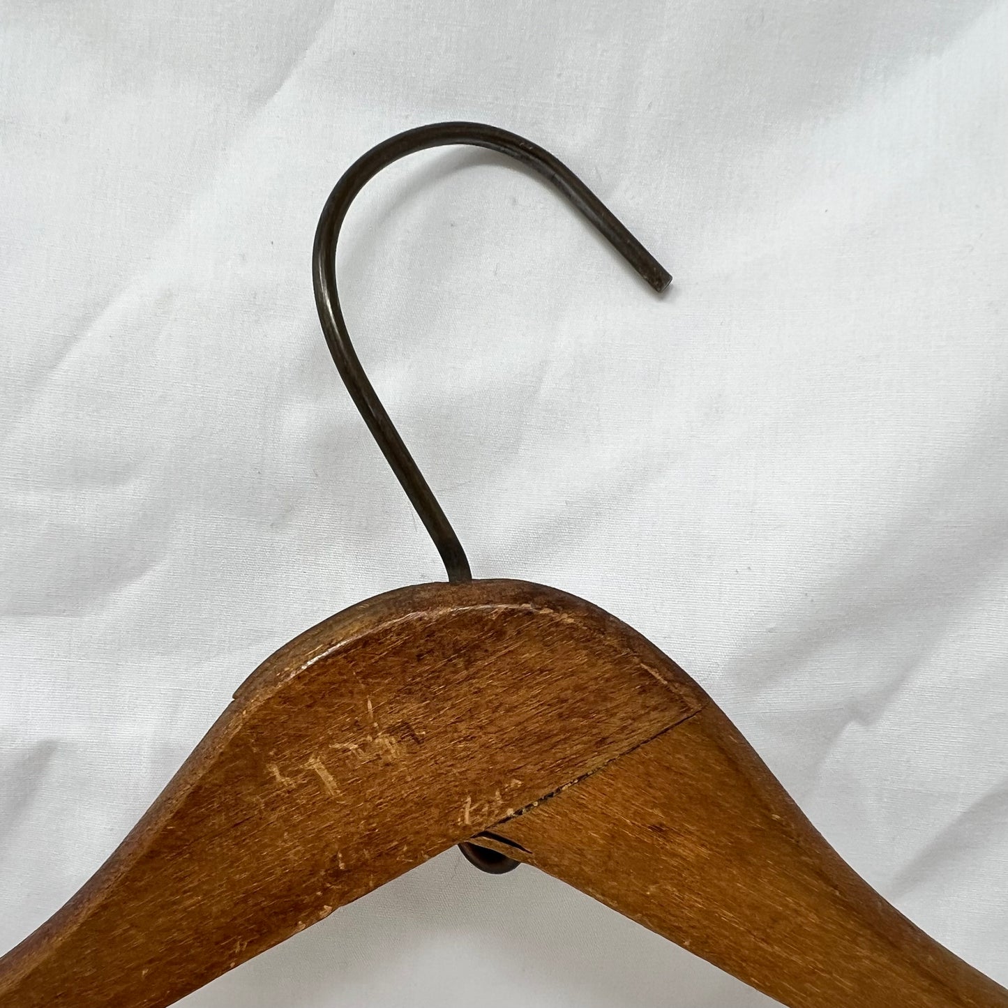 Vintage MCM “Hotel General Brock” wooden hanger