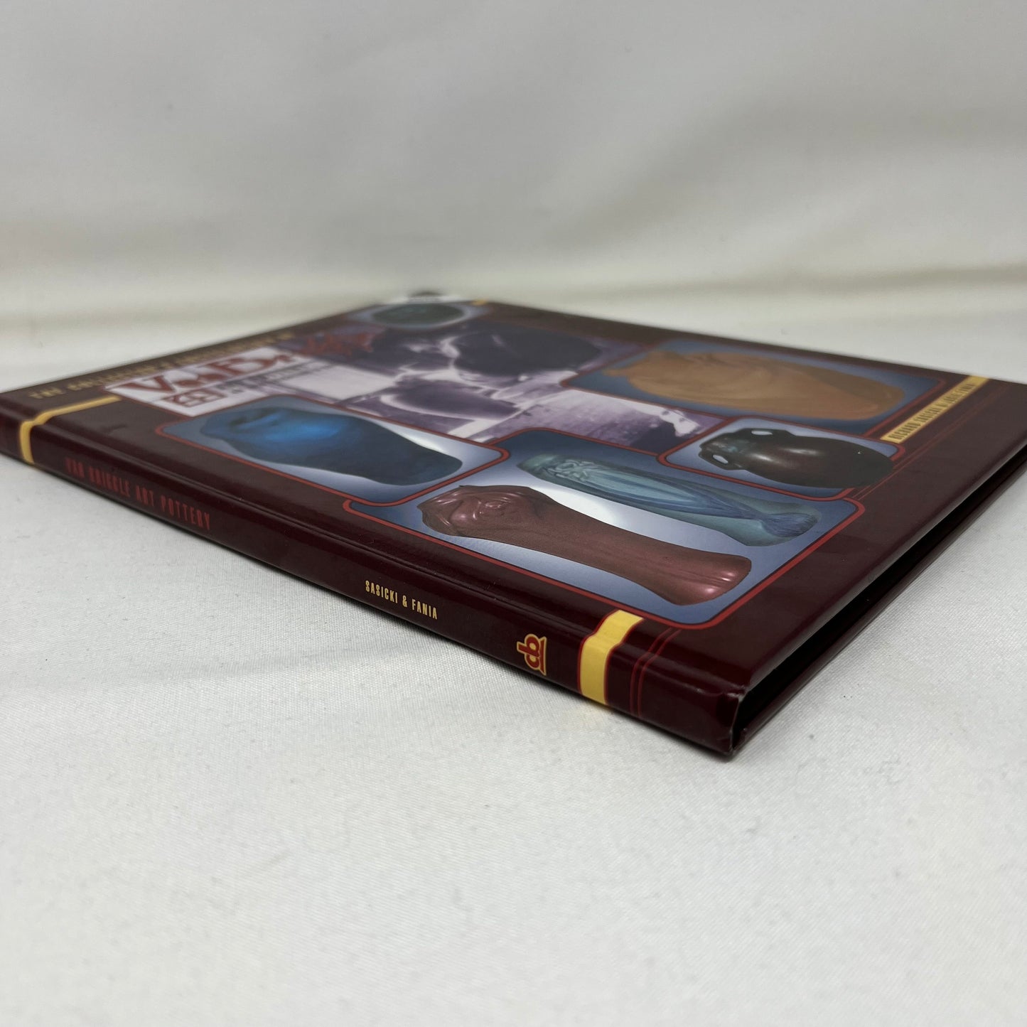 Book: Collector's Encyclopedia of Van Briggle Art Pottery