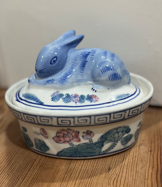 ER8: Bunny Covered Dish