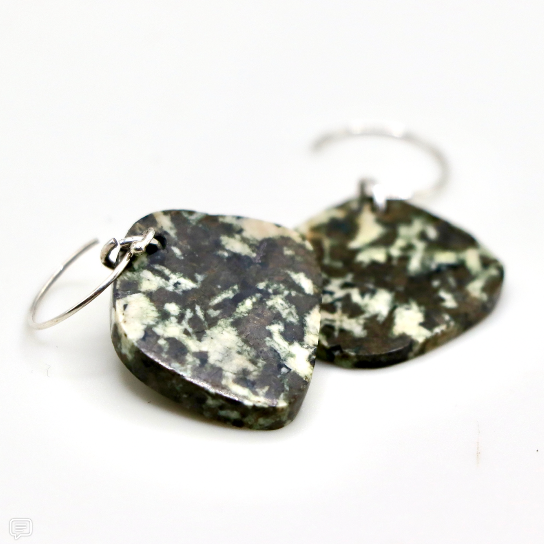 Sarah Wolfenden: Granite-Earrings