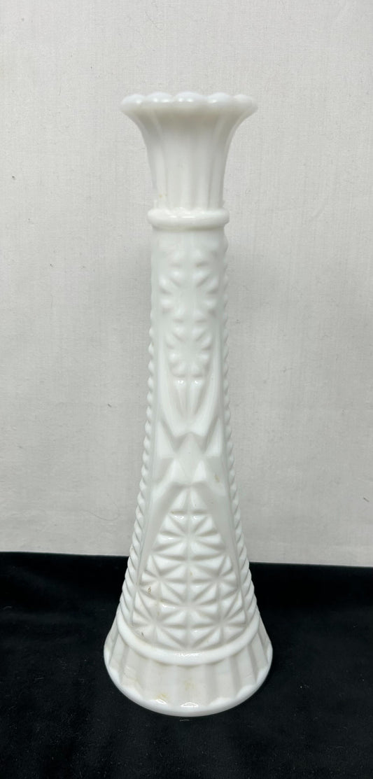 ER3: Anchor Hocking Vase