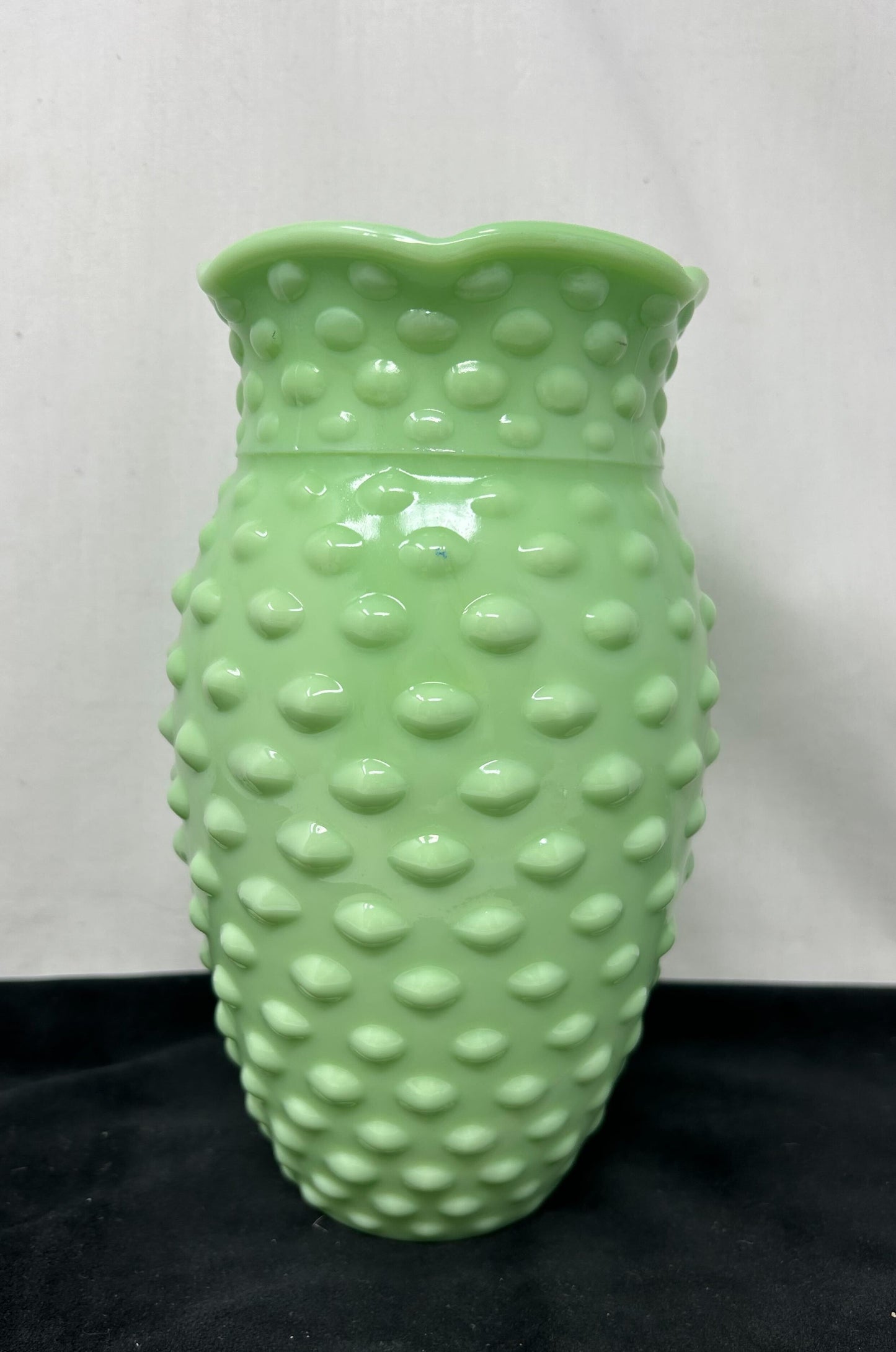 ER3: Jadeite Hobnail Vase