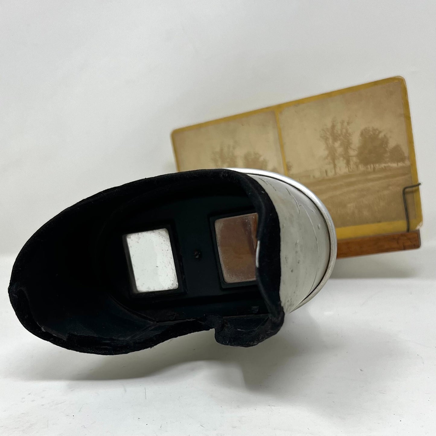 ER2: Vtg Stereoscope