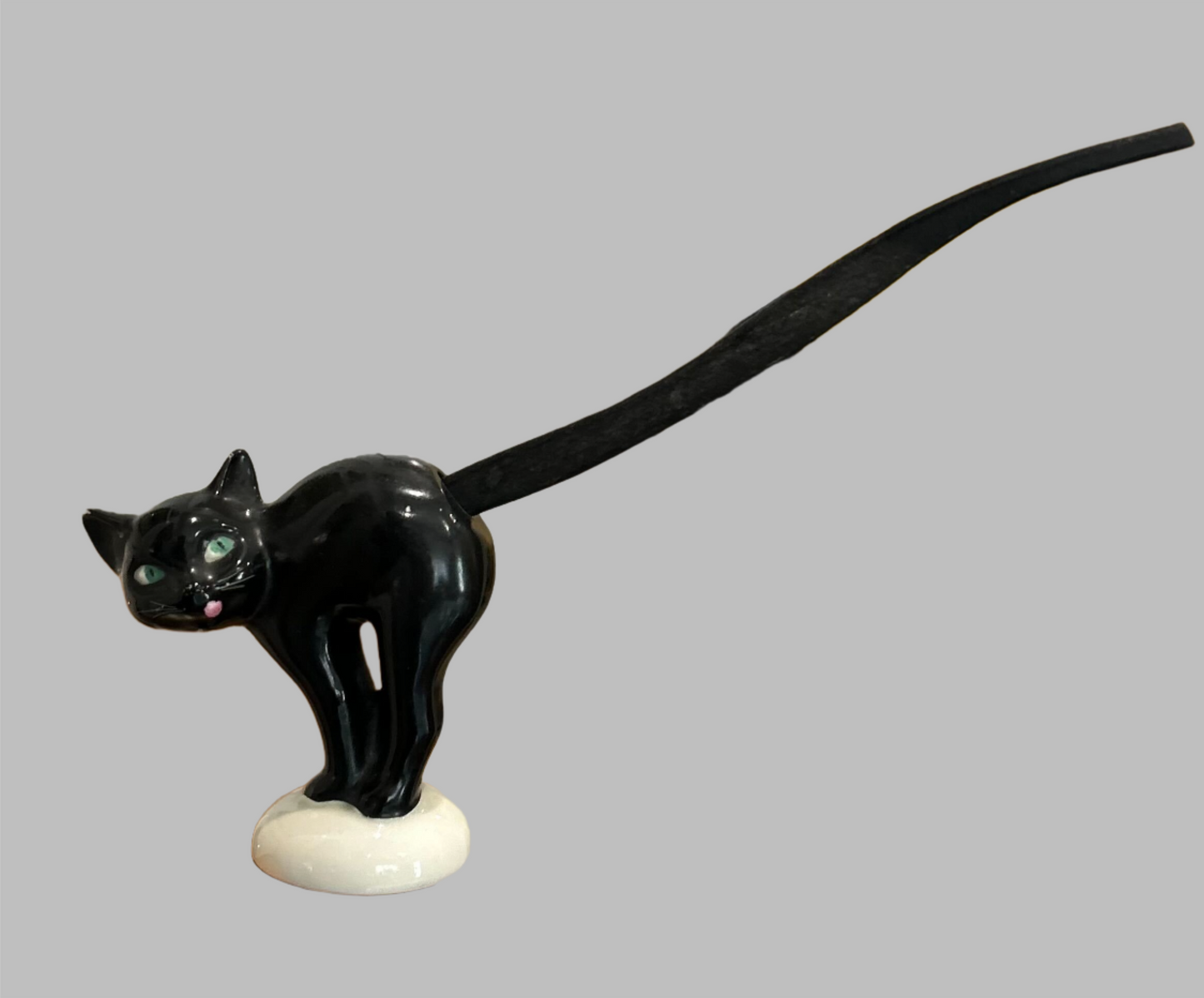 ER1 Vintage Goebel black cat with wood tail