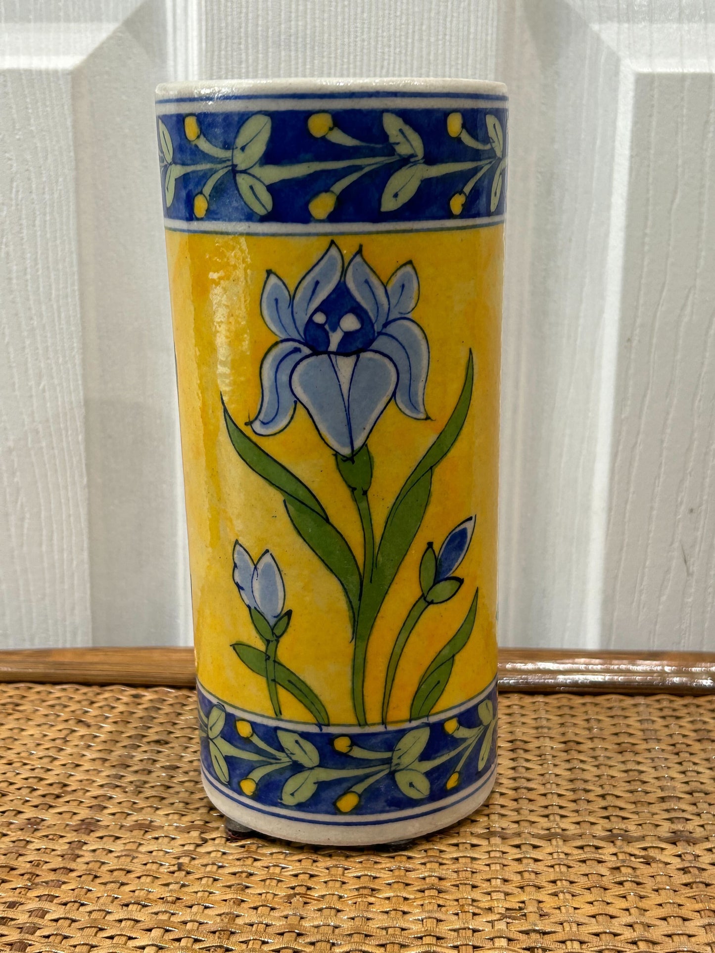 ER6: Indian Stoneware Vase