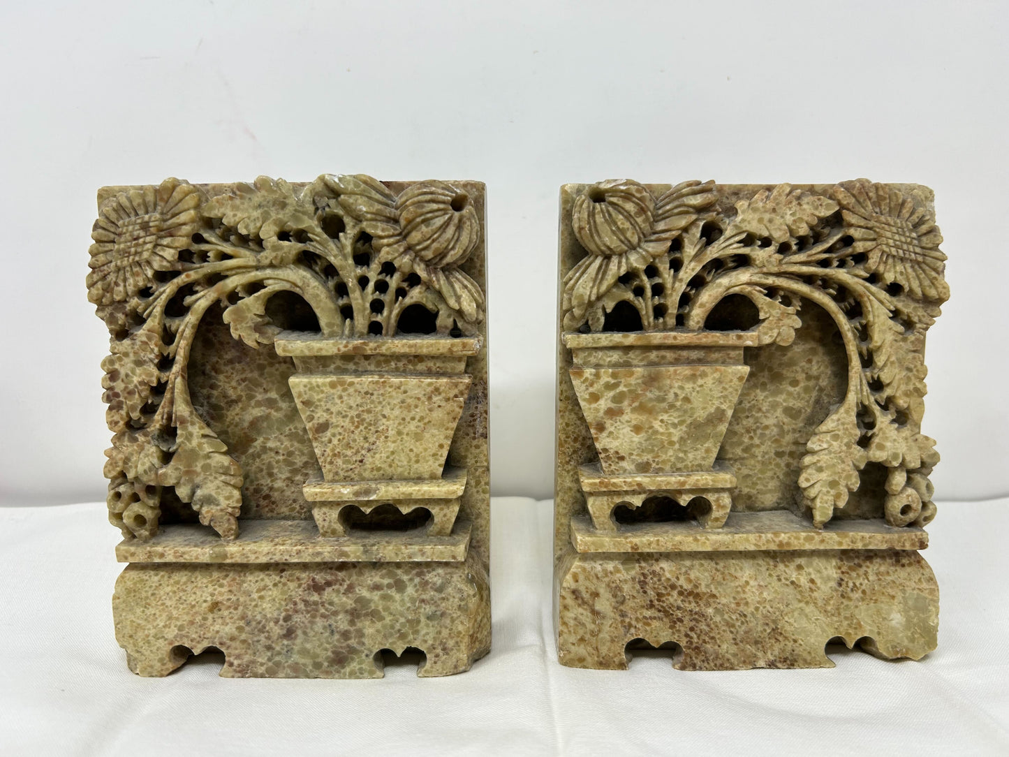 ER7: Chinese Soapstone Bookends