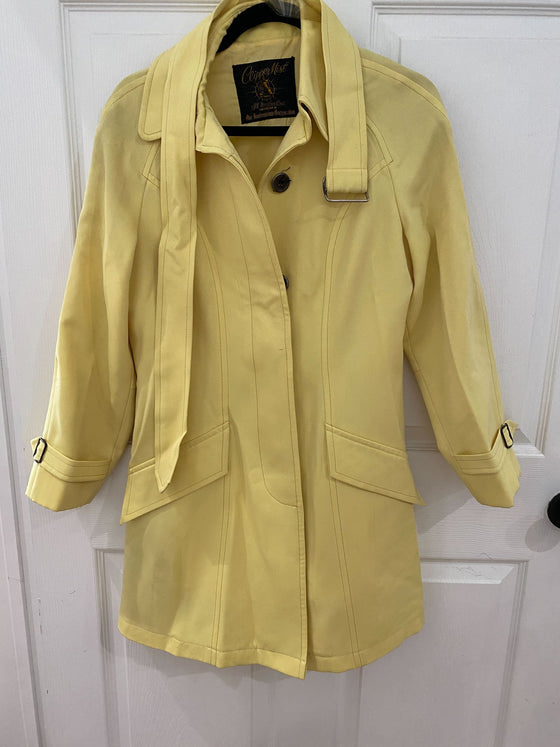 Trench style, women’s size 8, pale yellow color