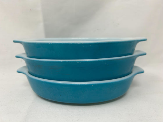 stack of 3 vintage Pyrex Horizon Blue Pixie dishes