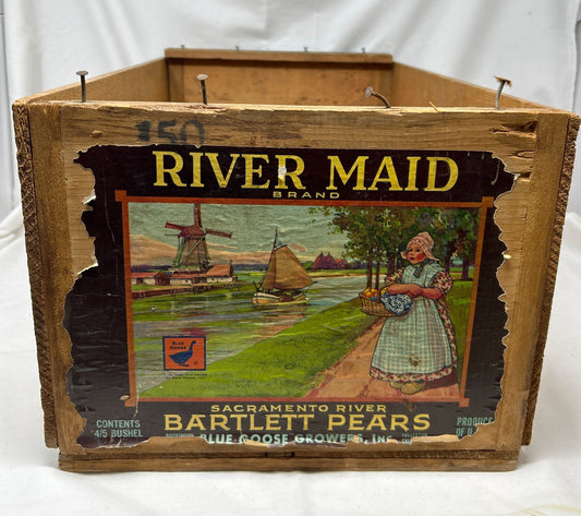 Vintage Pear Crate with Retro label "River Maid Brand / Sacramento River / Bartlett Pears / Blue Goose Growers, Inc. / Contents 4/5 Bushel"