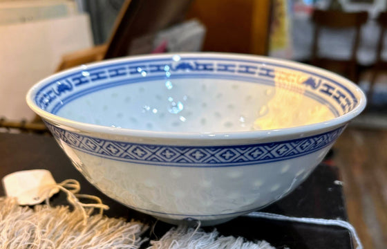 Chinese rice bowl, white base with blue-edging design