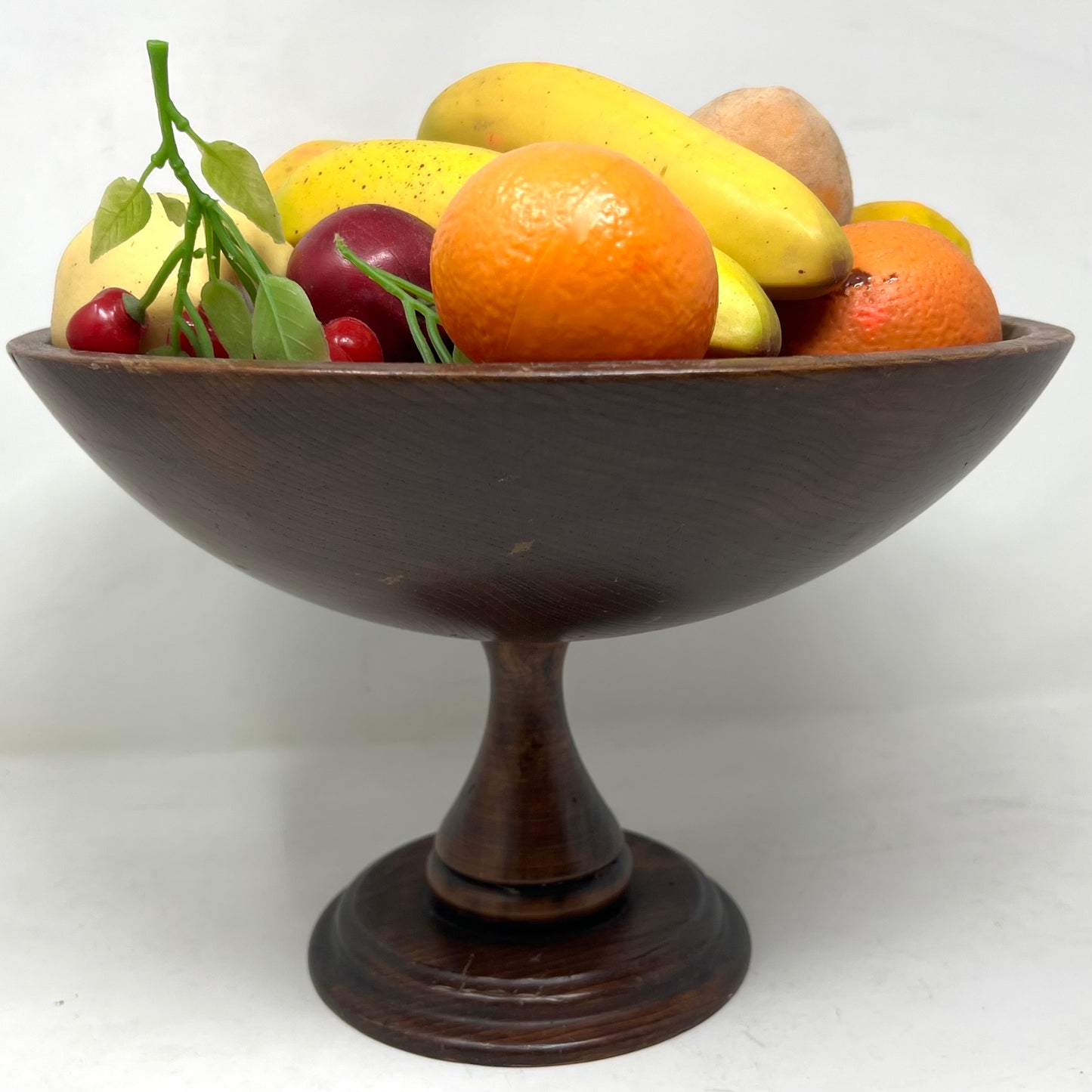 Wooden Fruit Bowls w/plastic fruit