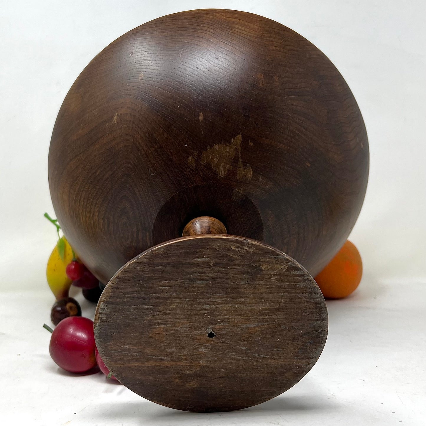 Wooden Fruit Bowls w/plastic fruit