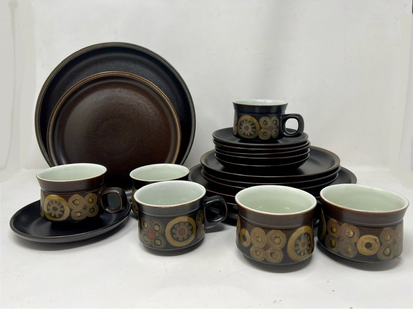 ER7: Denby Luncheon Set