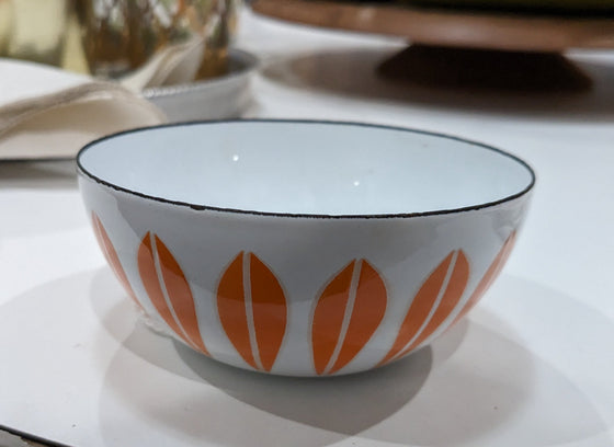 Catherineholm 4 in. white bowl with orange lotus pattern