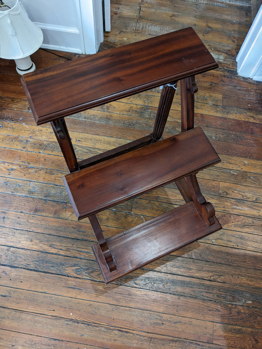 ER2: Mahogany Step Ladder