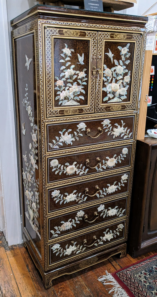 ER0: Oriental MOP Armoire