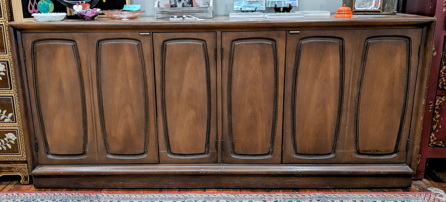 ER0: MCM Server/Sideboard