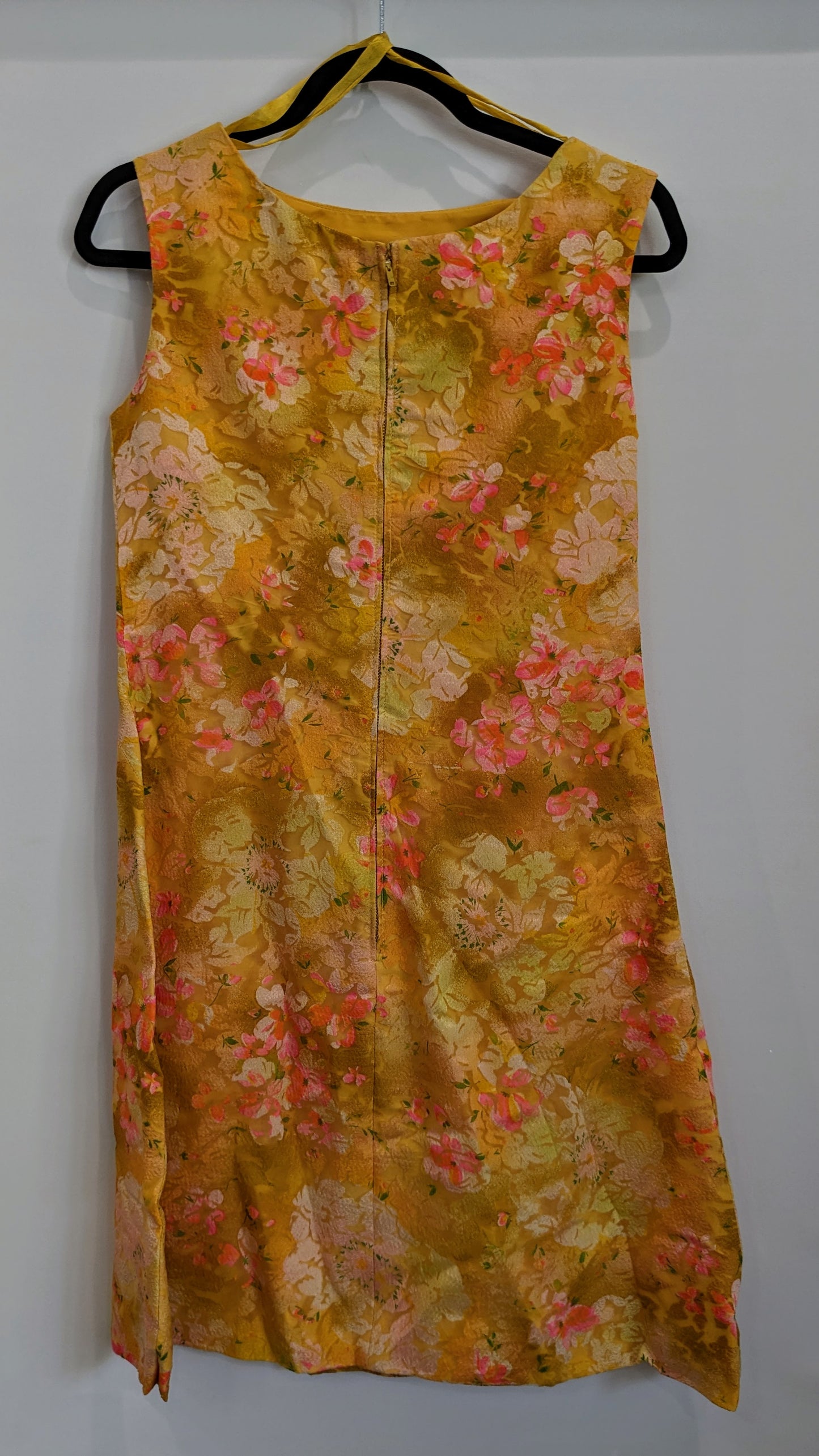 ER5: Vtg Floral Shift Dress