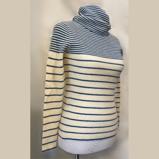 Sweater Tea blue beige turtleneck