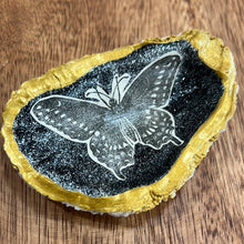  LM: "Black Butterfly" Oyster Dish
