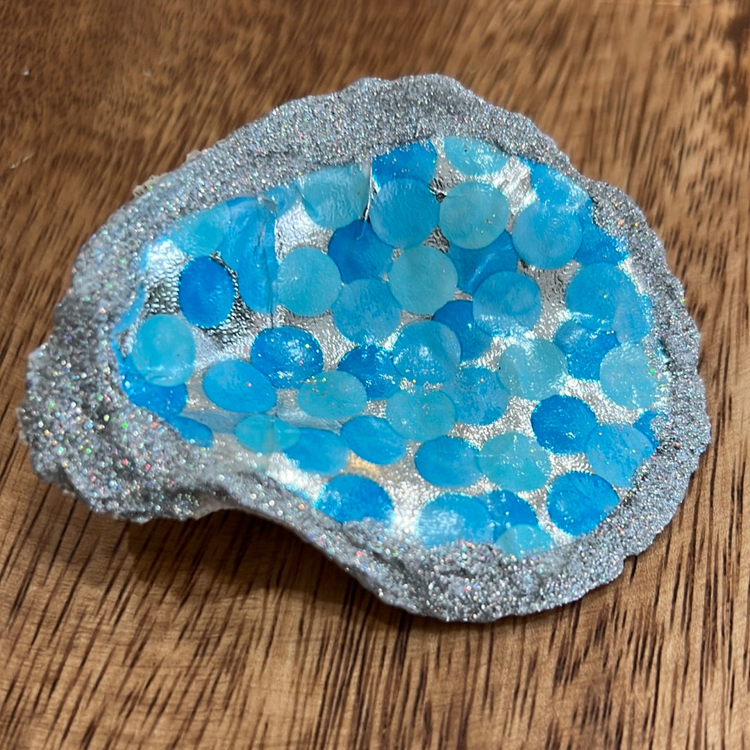 LM: "Blue Dot" Oyster Shell